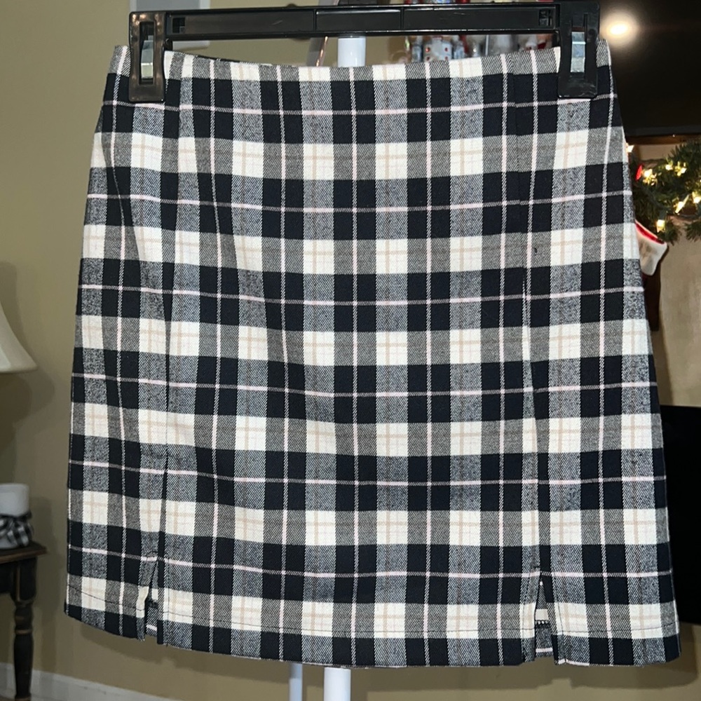 Eyeshadow juniors Zip Up Skirt Size 3